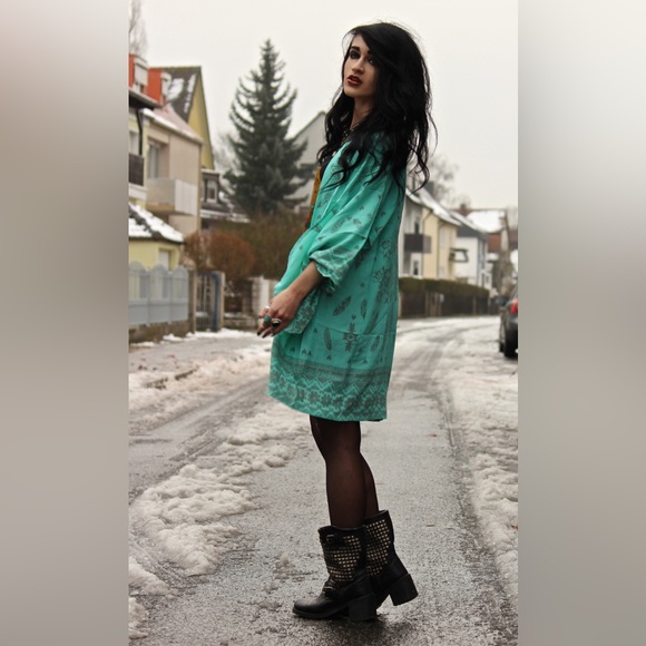 Spell & the Gypsy Collective Skull Tribe Kimono Turquoise - RARE Spell Designs - Picture 2 of 13